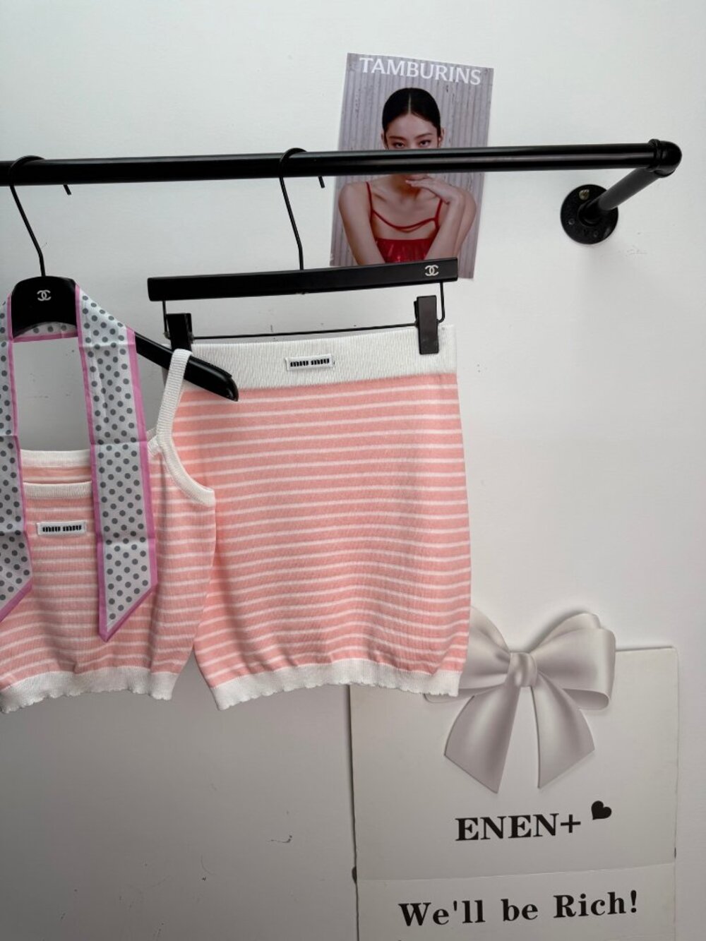 🍦Miu Miu🍦 Pink Knit Off-the-Shoulder Strap Top ➕ Scarf Set - Picture 6 of 6